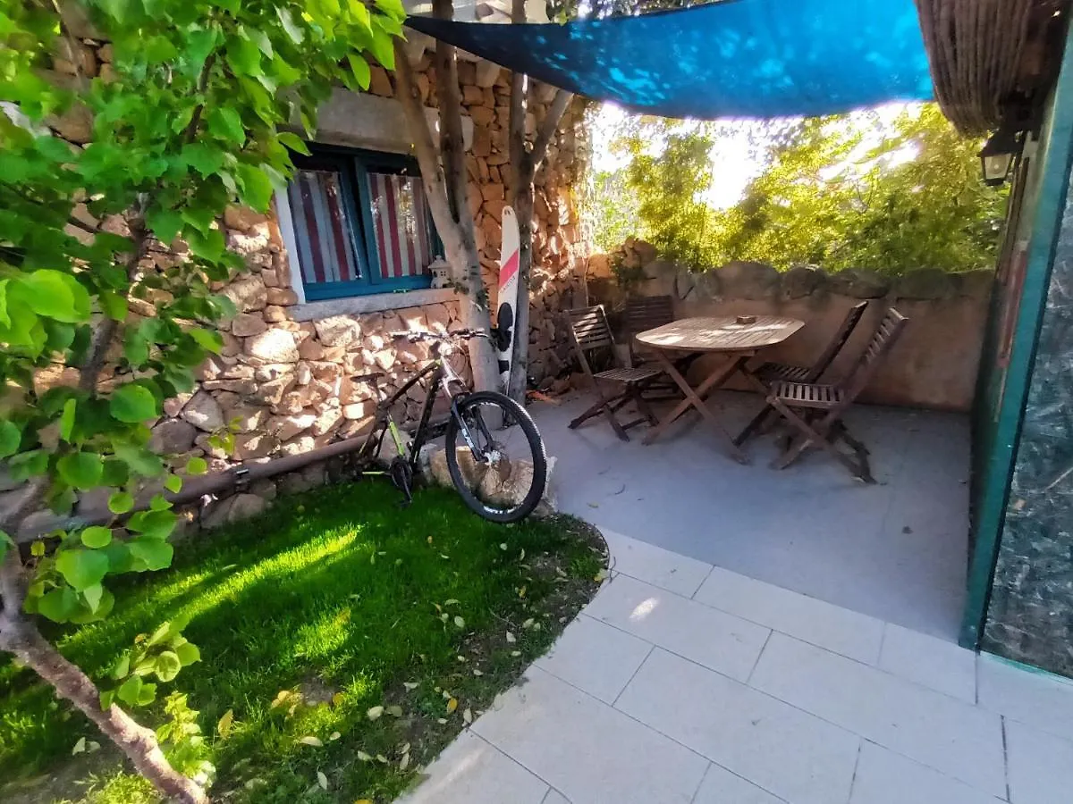 Bed & Breakfast Portopollo Surfhouse Barrabisa Italië