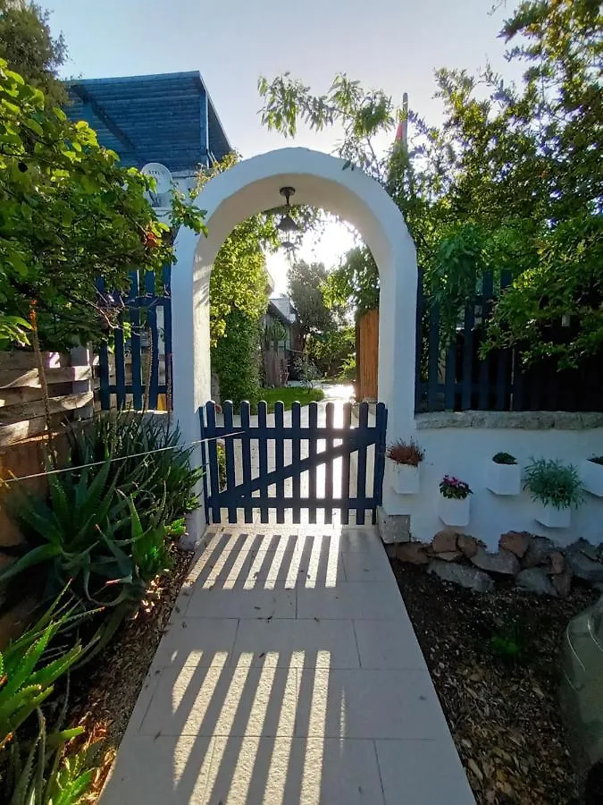 Bed & Breakfast Portopollo Surfhouse Barrabisa